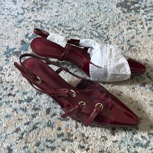 BRAND NEW Patent Leather Kitten Heels